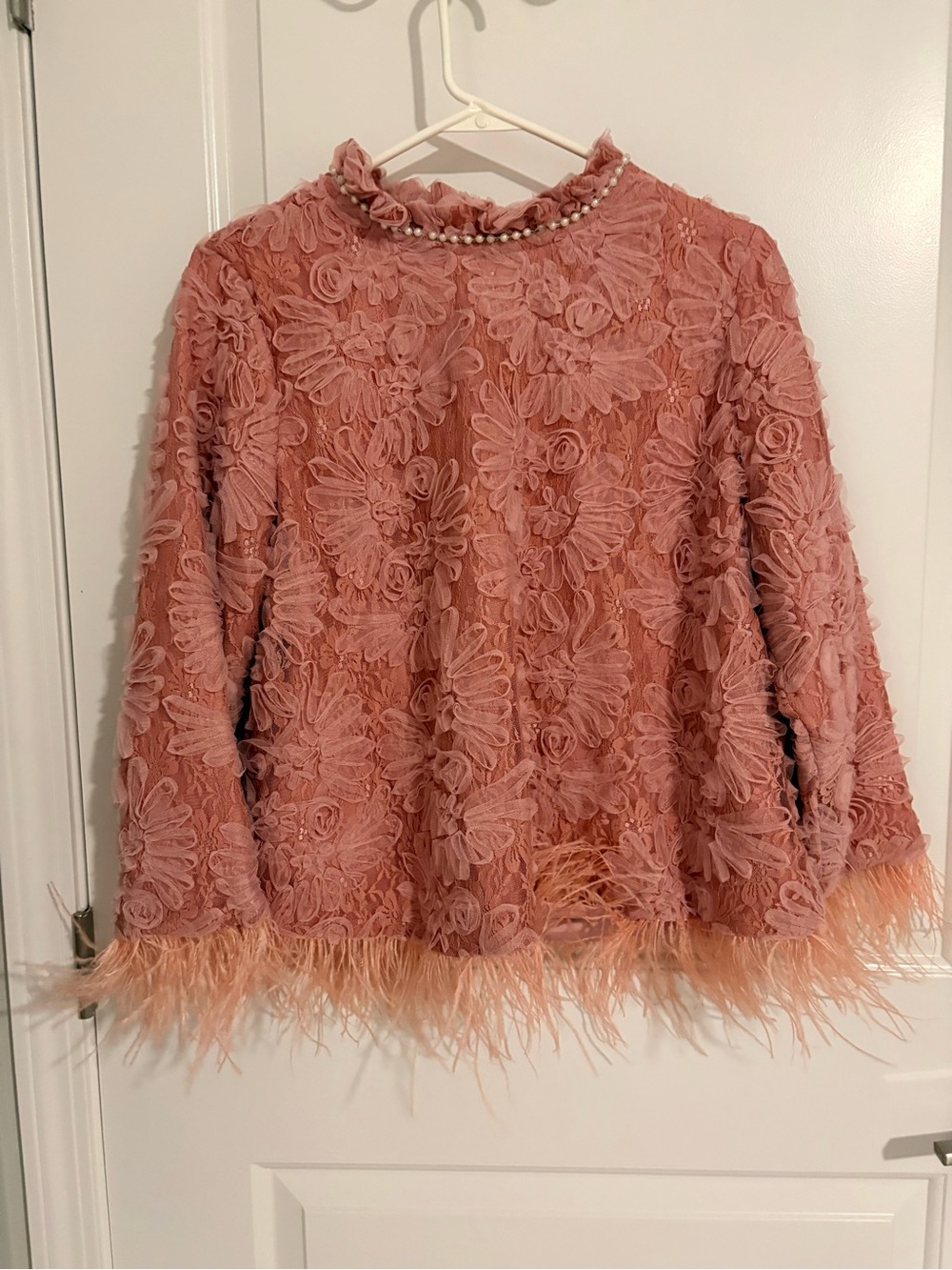Beulah Embroidered Floral Lace Feather Hem Shirt NWOT